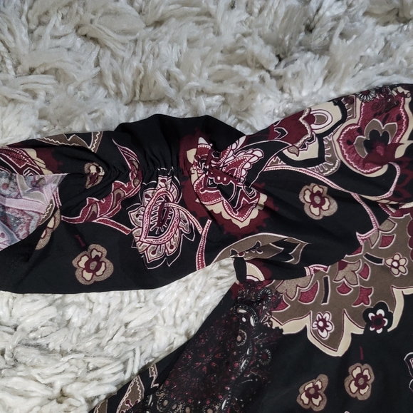 Jessica Howard Petite 3/4 Sleeve Faux Wrap Midi Dress - Picture 3 of 5